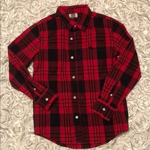 Black and red boys 10/12 button down